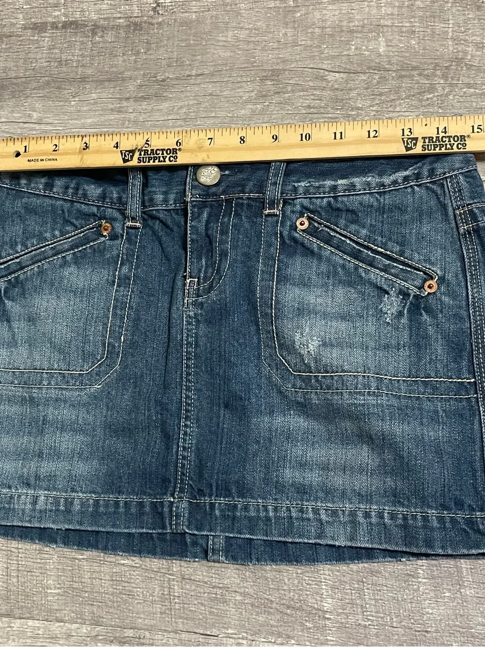 Vintage American Eagle Outfitters Denim Mini Skirt in Dark Blue Wash - Picture 6 of 10